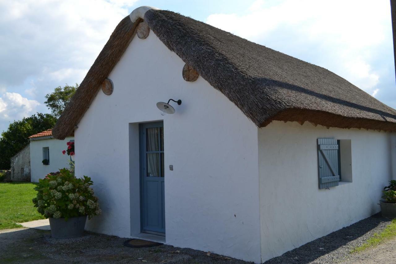 Les Pensions Du Joslin Bouin  Exterior photo